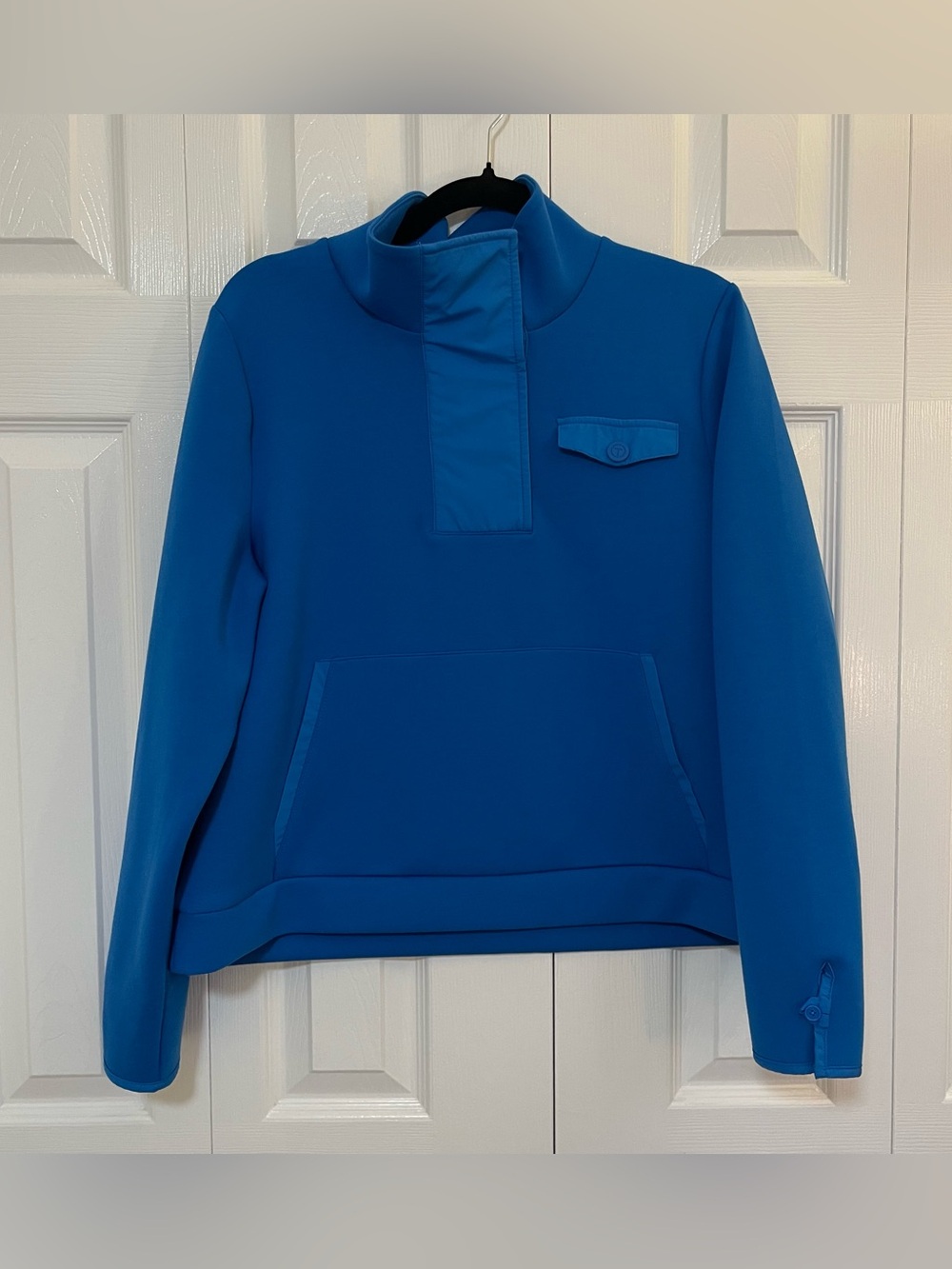 Talbot’s Women’s  Bright Blue Pullover Crewneck